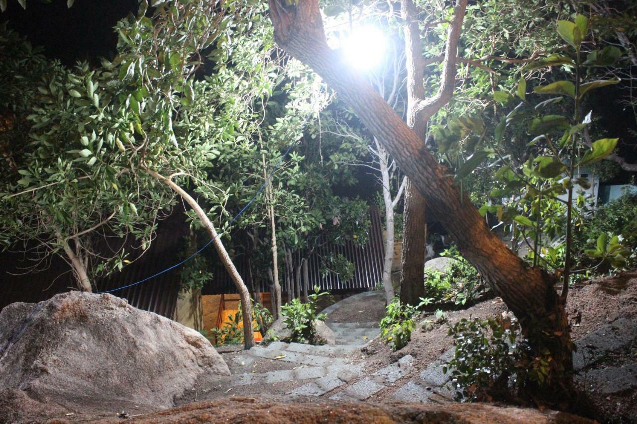 Thanh Nhi Homestay Cam Ranh Exterior foto